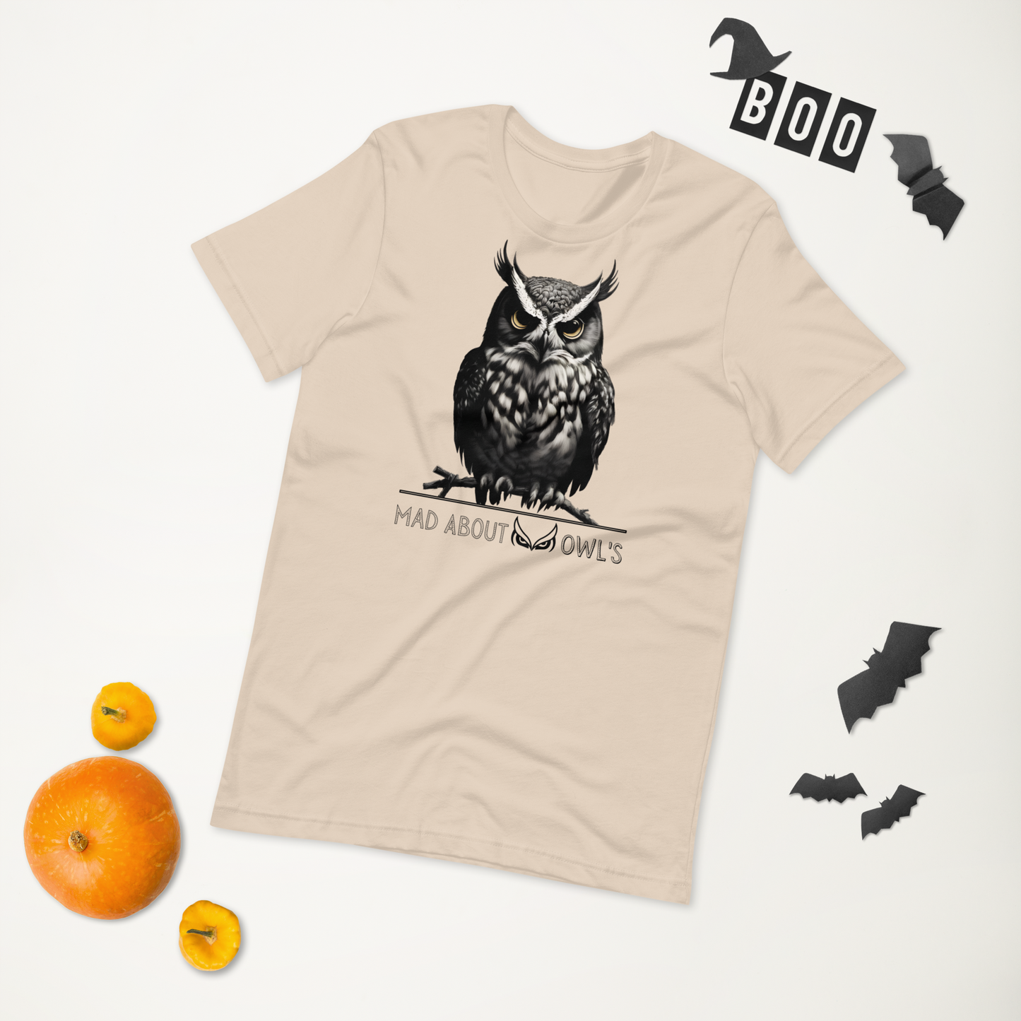 Mad About Owl's : Unisex t-shirt