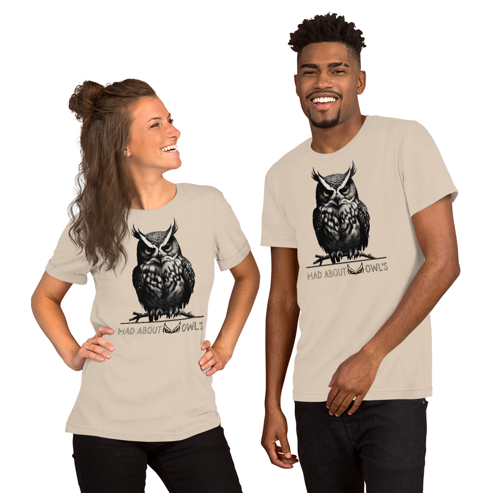 Mad About Owl's : Unisex t-shirt