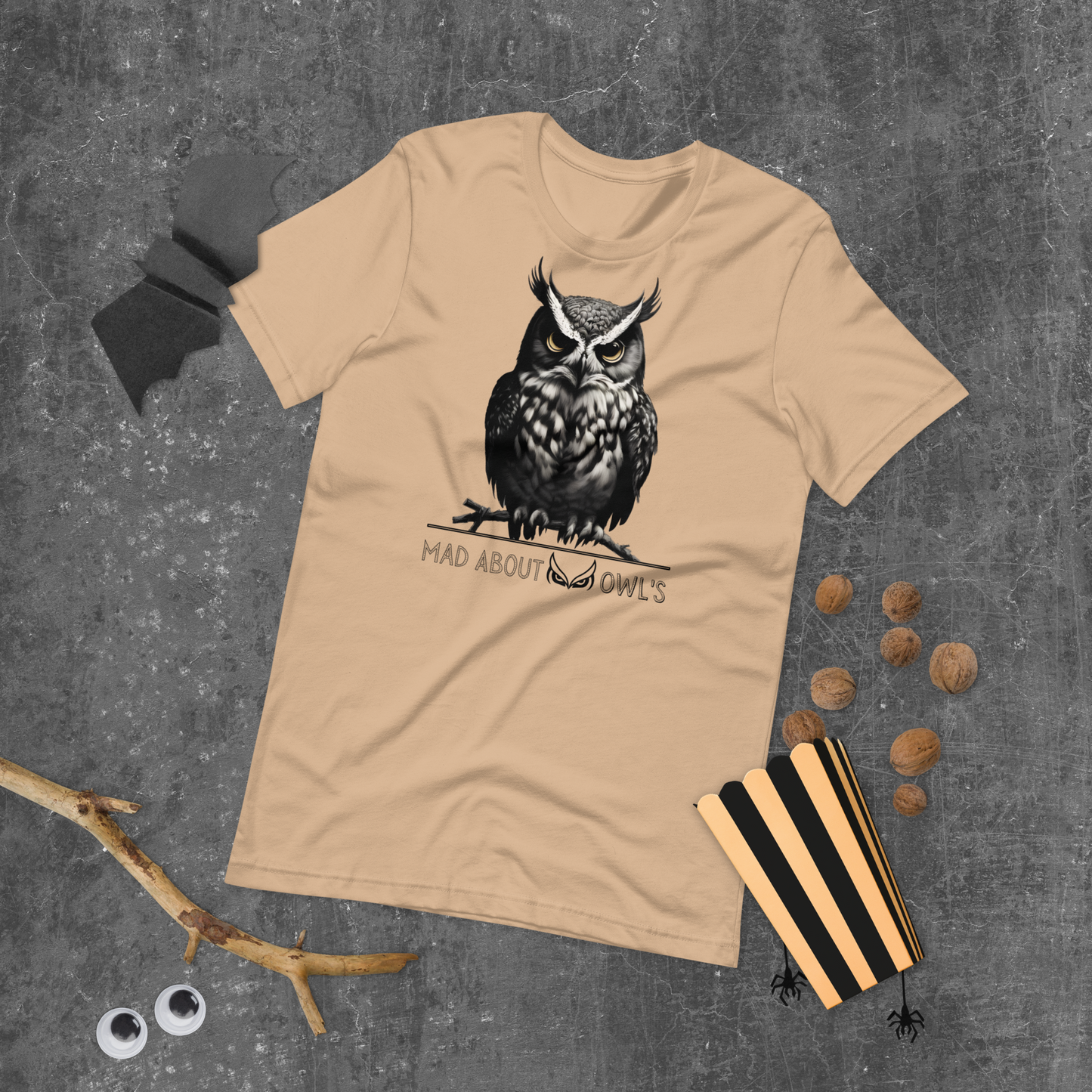Mad About Owl's : Unisex t-shirt