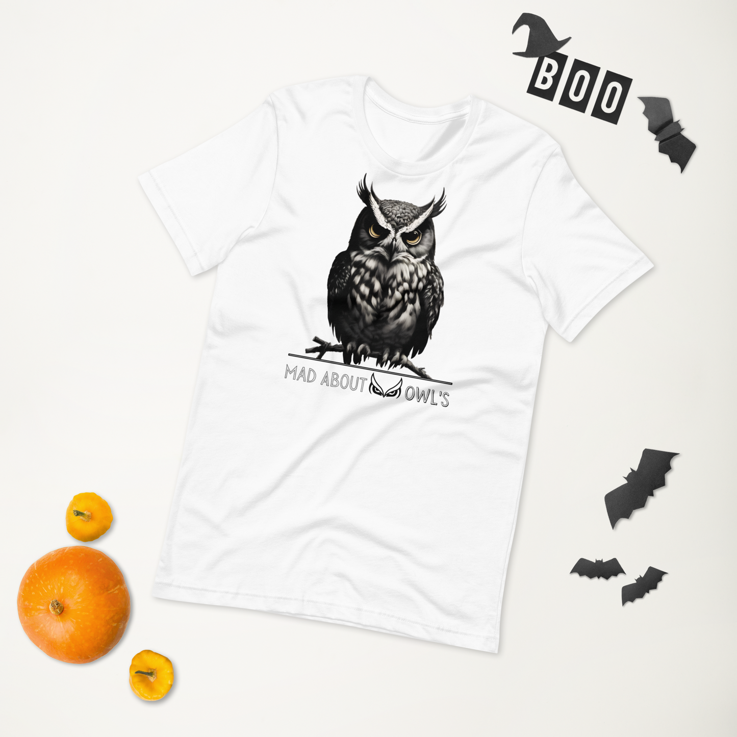 Mad About Owl's : Unisex t-shirt